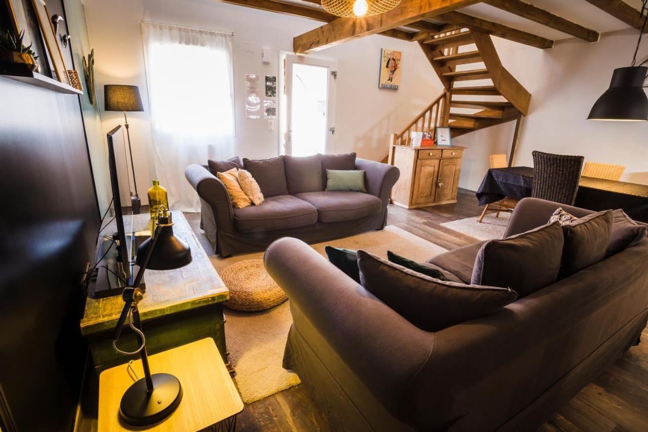 Meubles De Tourisme Griotte Et Cannelle Lägenhet Bergbieten Exteriör bild